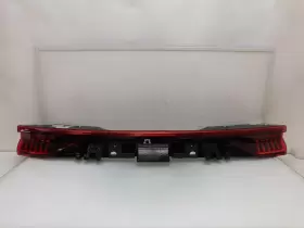 4m8-945-695-c Audi Q8 Center Tail Light Sq8 Oem 2019 2020 2021 2022 2023