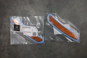 232-820-81-00 Mercedes-benz 2022-2025 Sl Amg Oem Frong Bumper Reflector Set Pair Left Right