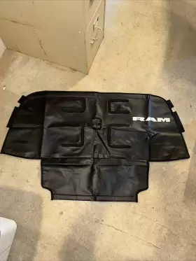 P68526832aa Ram 2021 - 2024 Mopar Heavy Duty Cold Weather Front Grille Cover 68526832aa