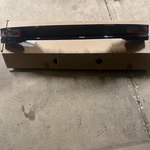2019-2023 Land Rover Range Velar Tail Light Center Oem New. Price: $840.00.